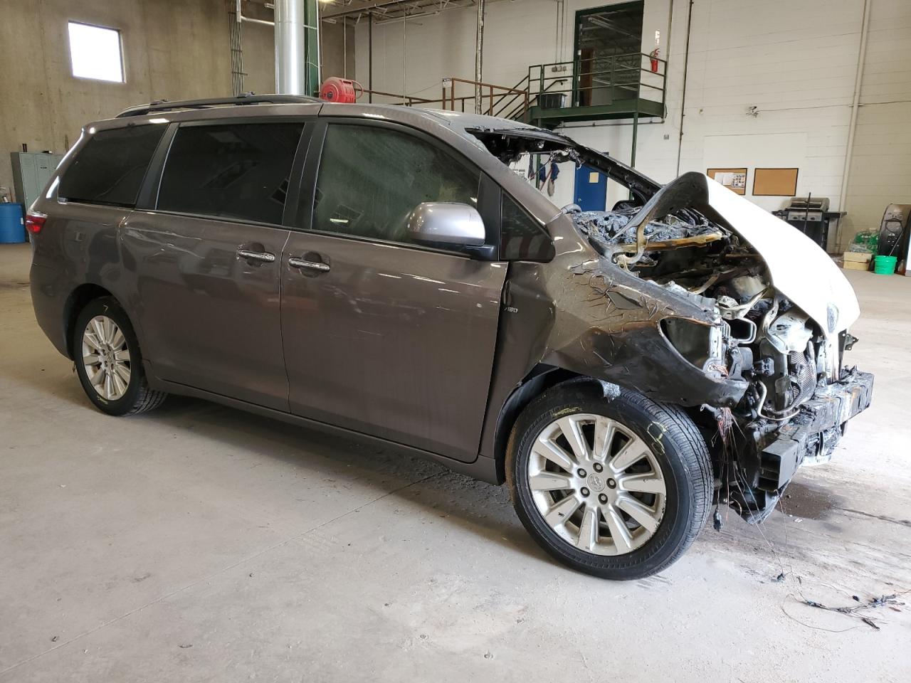 5TDDK3DCXGS136385 2016 Toyota Sienna Xle