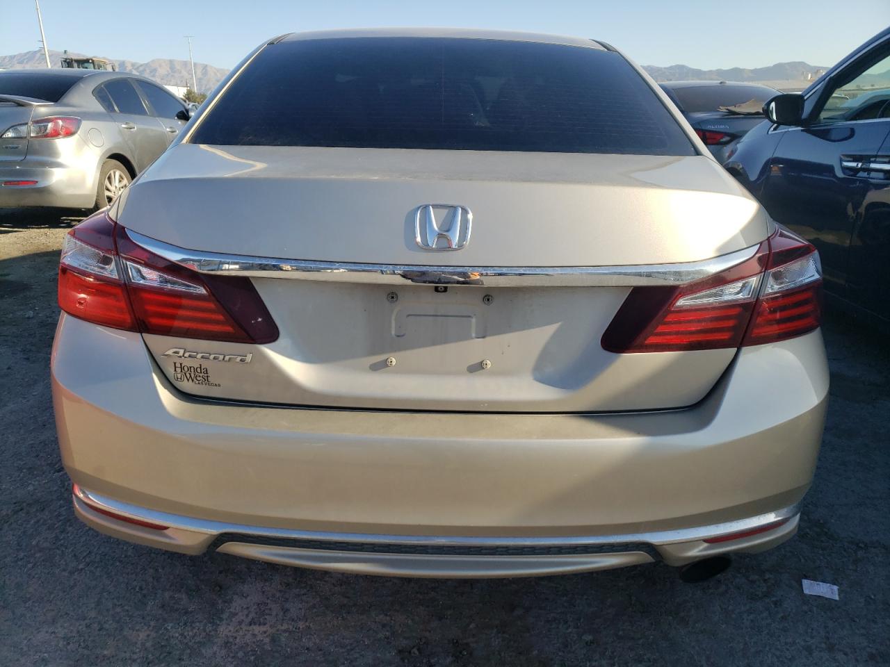 2017 Honda Accord Lx vin: 1HGCR2F31HA139349