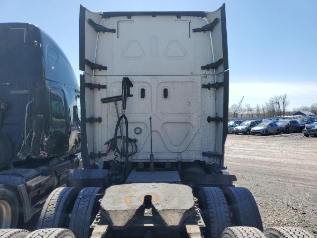 Lot #2493593116 2018 FREIGHTLINER CASCADIA 1 salvage car