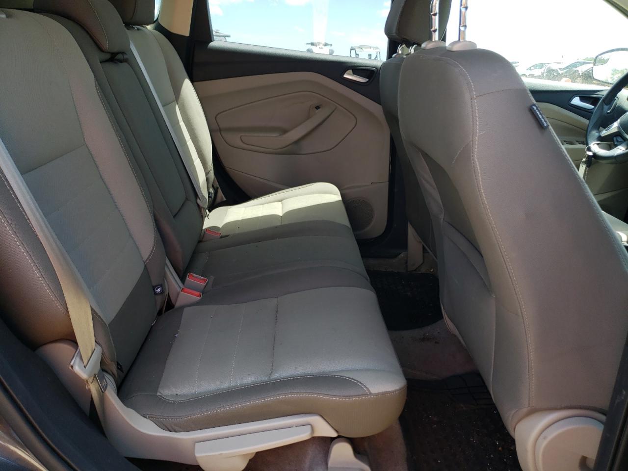 1FMCU0G77GUA44953 2016 Ford Escape Se