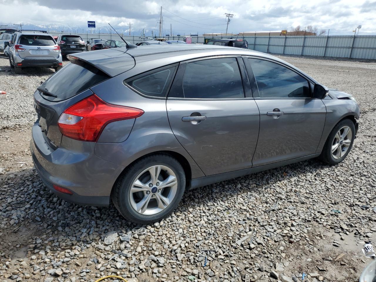 2014 Ford Focus Se vin: 1FADP3K21EL247357