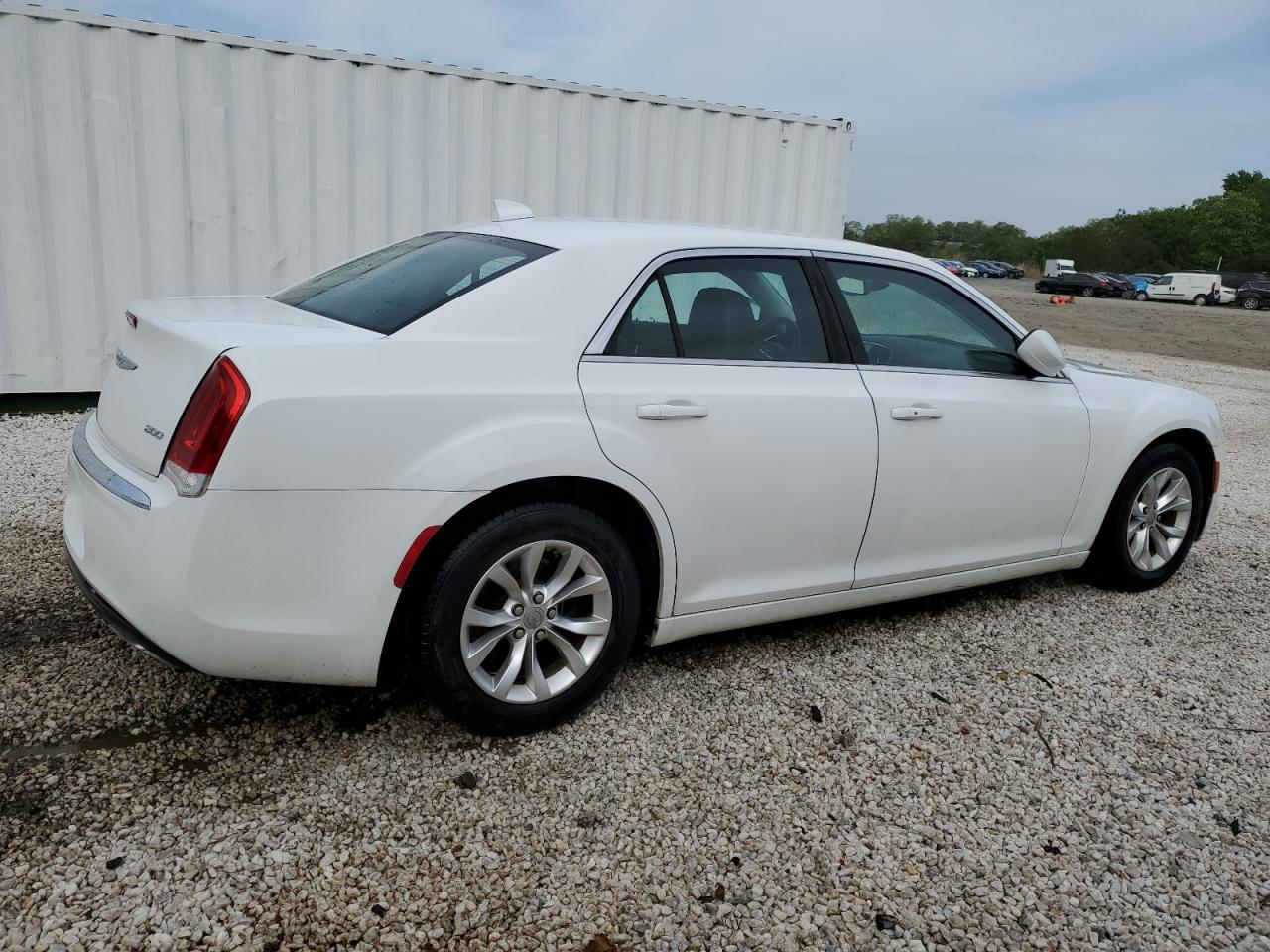 2C3CCAAG4FH930322 2015 Chrysler 300 Limited