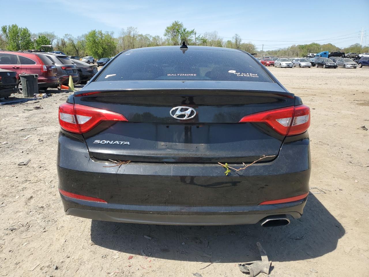 5NPE24AF2FH017288 2015 Hyundai Sonata Se