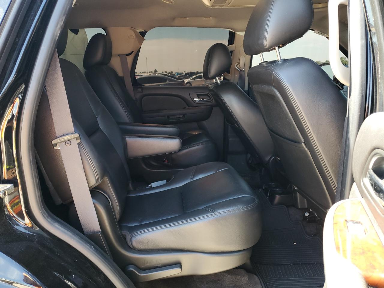 1GNSKCE08BR217542 2011 Chevrolet Tahoe K1500 Ltz