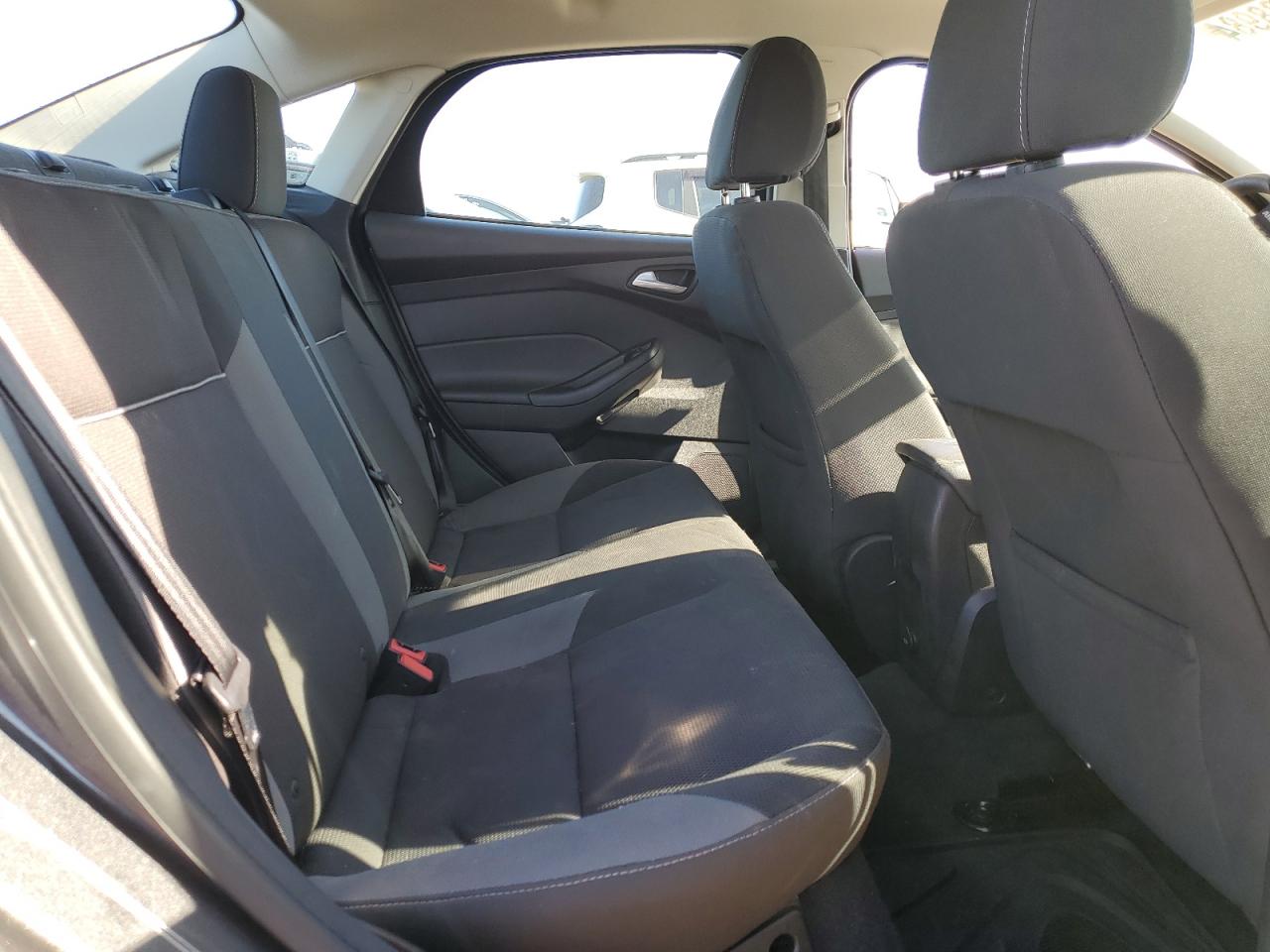 1FADP3F27EL160525 2014 Ford Focus Se