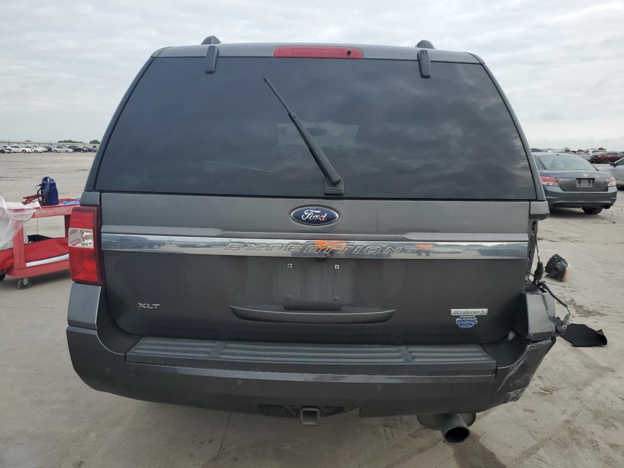 1FMJU1HTXHEA58589 2017 Ford Expedition Xlt