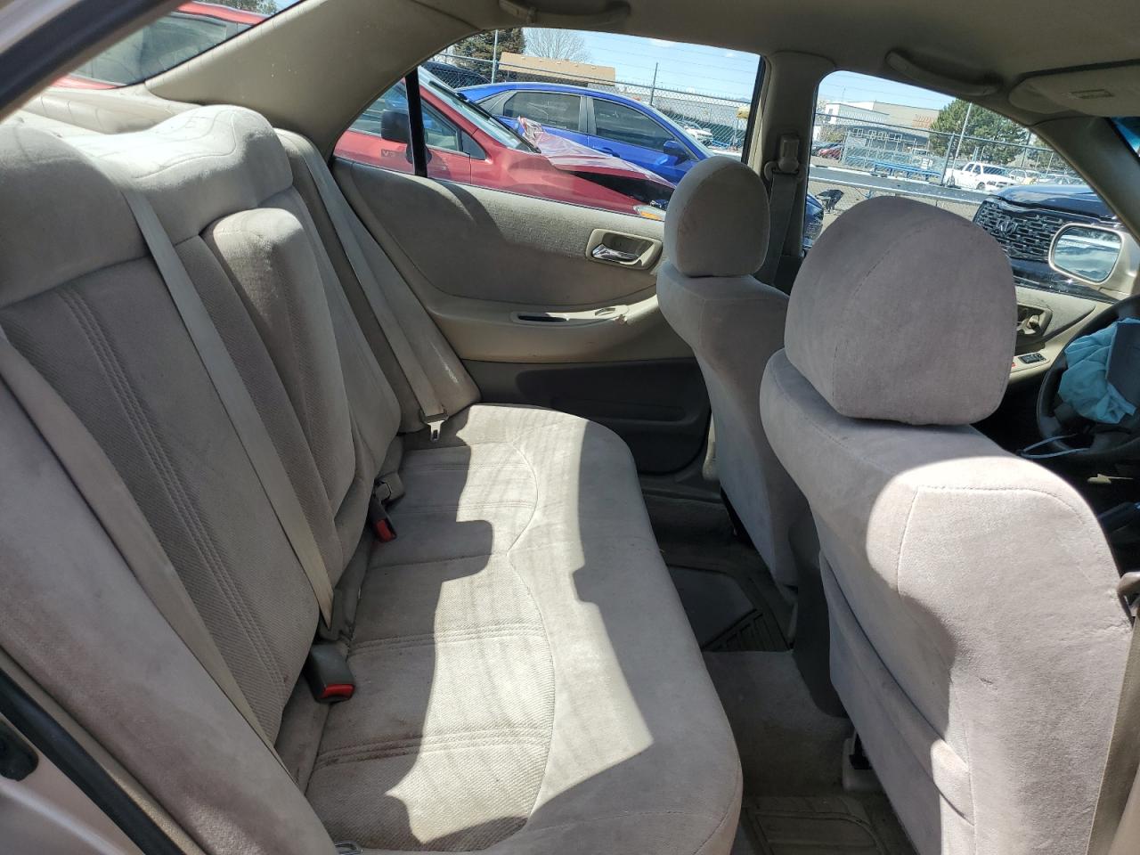 JHMCG5648YC009425 2000 Honda Accord Lx