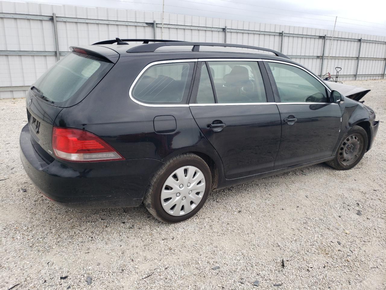 3VWPL7AJ9EM614102 2014 Volkswagen Jetta Tdi