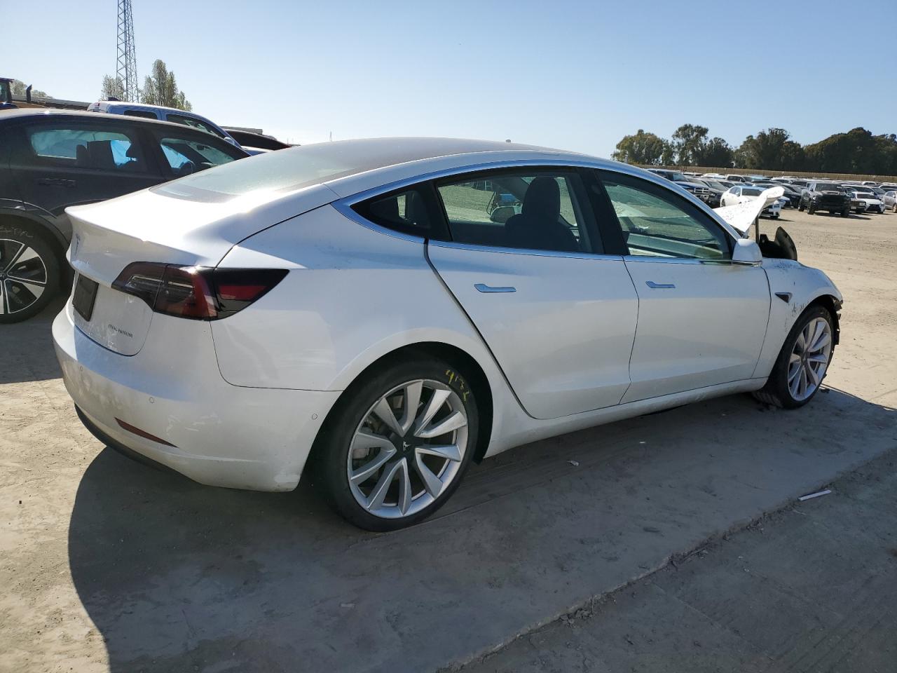 5YJ3E1EB4KF512816 2019 Tesla Model 3