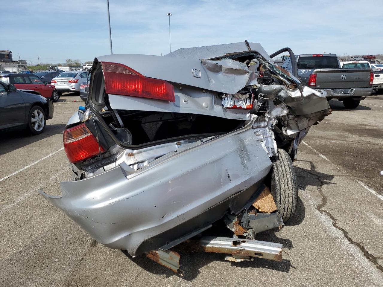 1HGCG5547YA134142 2000 Honda Accord Lx