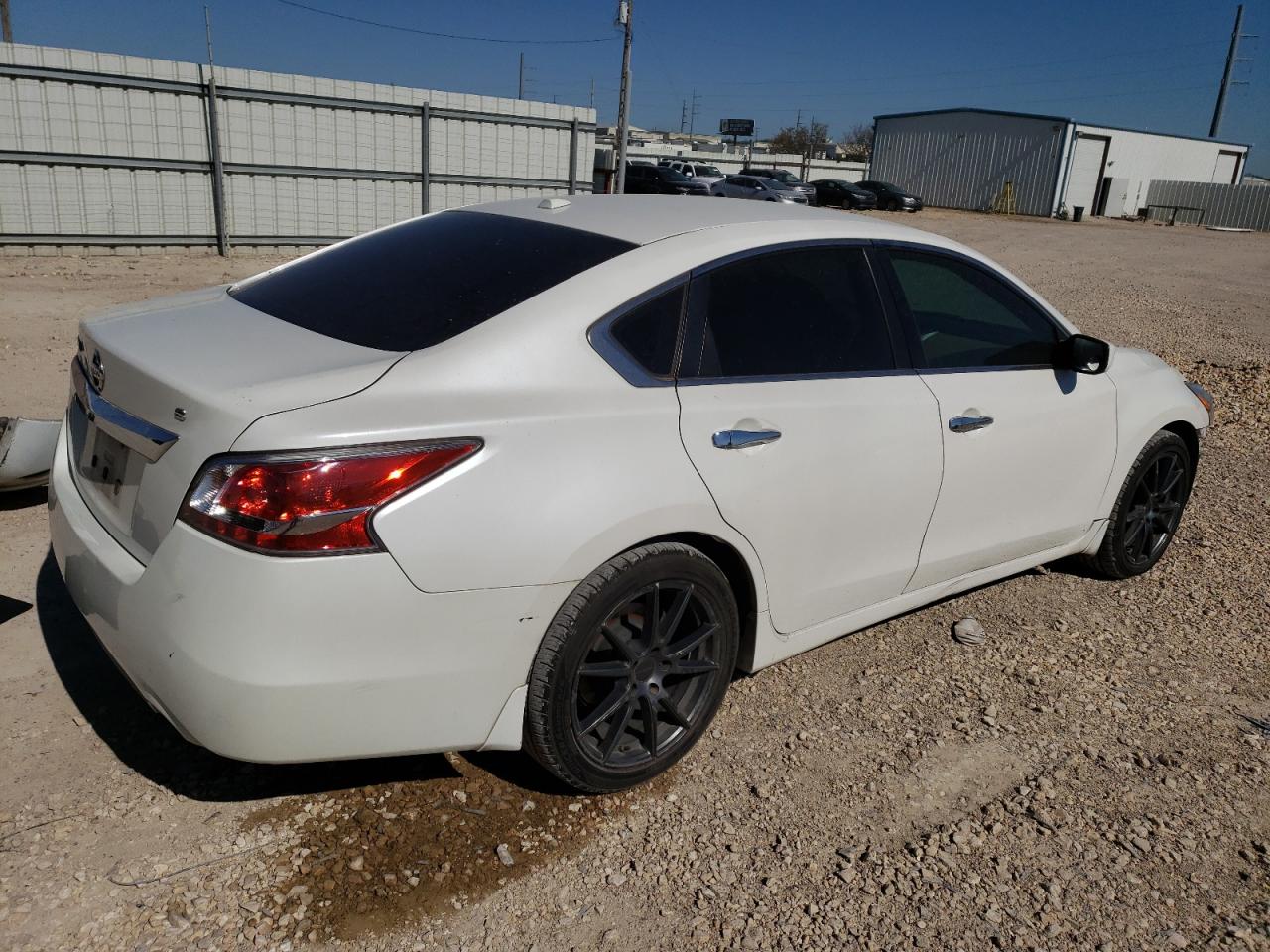 1N4AL3AP9FC186370 2015 Nissan Altima 2.5