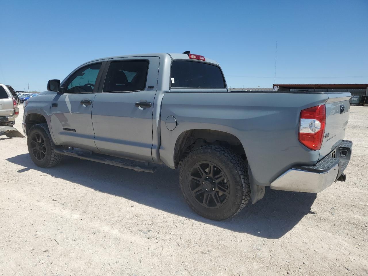 5TFDY5F12LX946457 2020 Toyota Tundra Crewmax Sr5