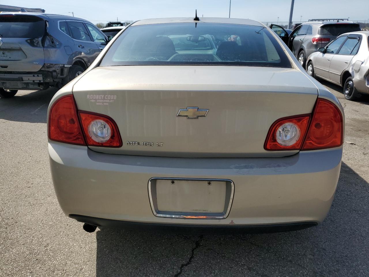 1G1ZC5EB5AF204015 2010 Chevrolet Malibu 1Lt