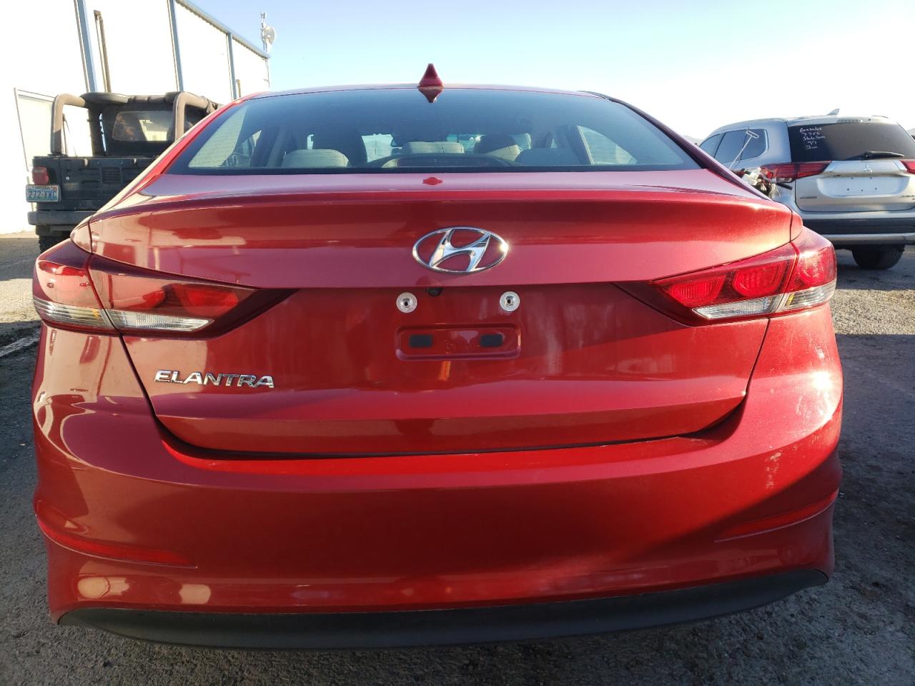 5NPD84LF1JH218728 2018 Hyundai Elantra Sel