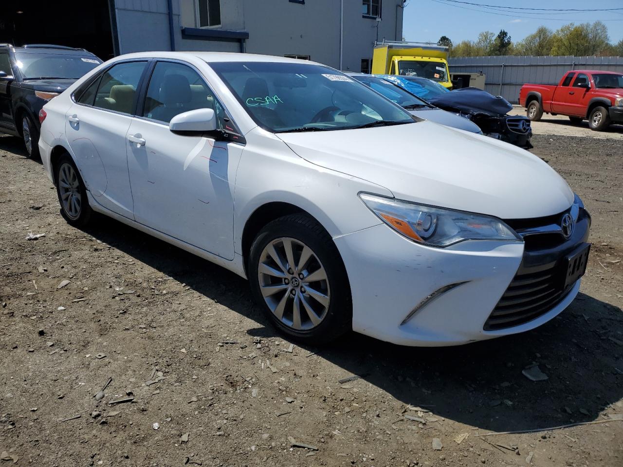 4T4BF1FK8GR570130 2016 Toyota Camry Le