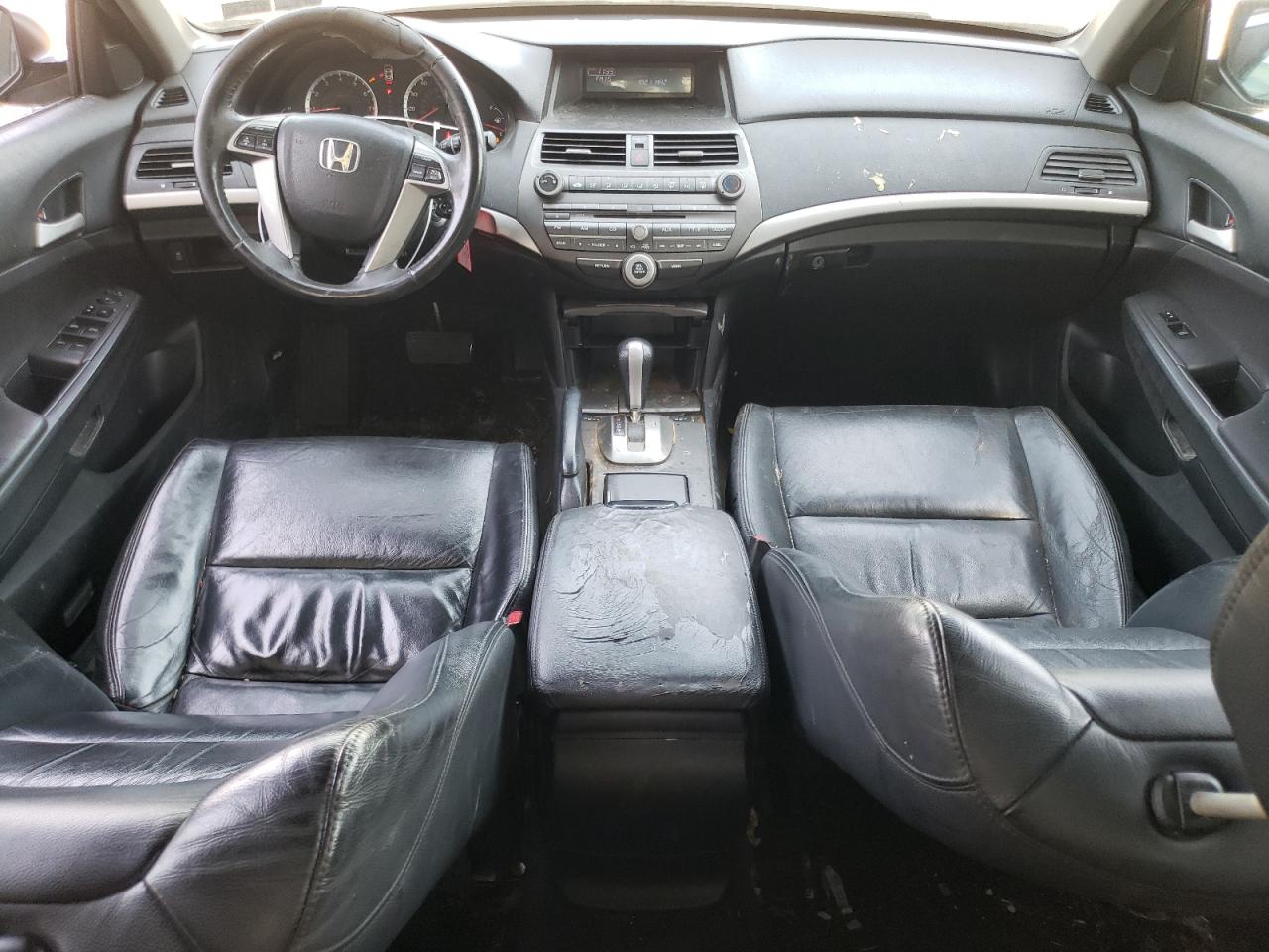 1HGCP2F61CA211921 2012 Honda Accord Se