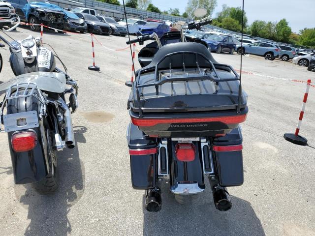2017 HARLEY-DAVIDSON FLTRU 1HD1KGD12HB672666