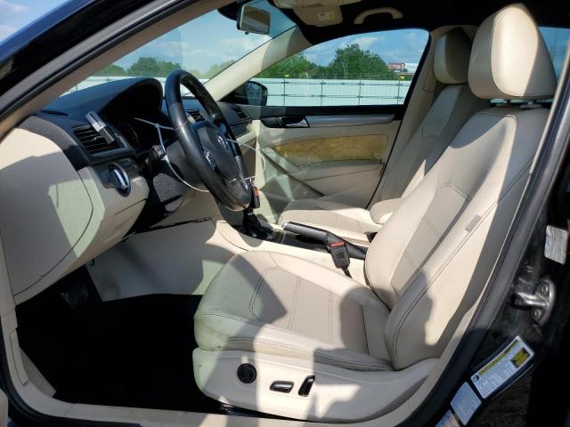 2015 VOLKSWAGEN PASSAT S - 1VWAS7A37FC106658