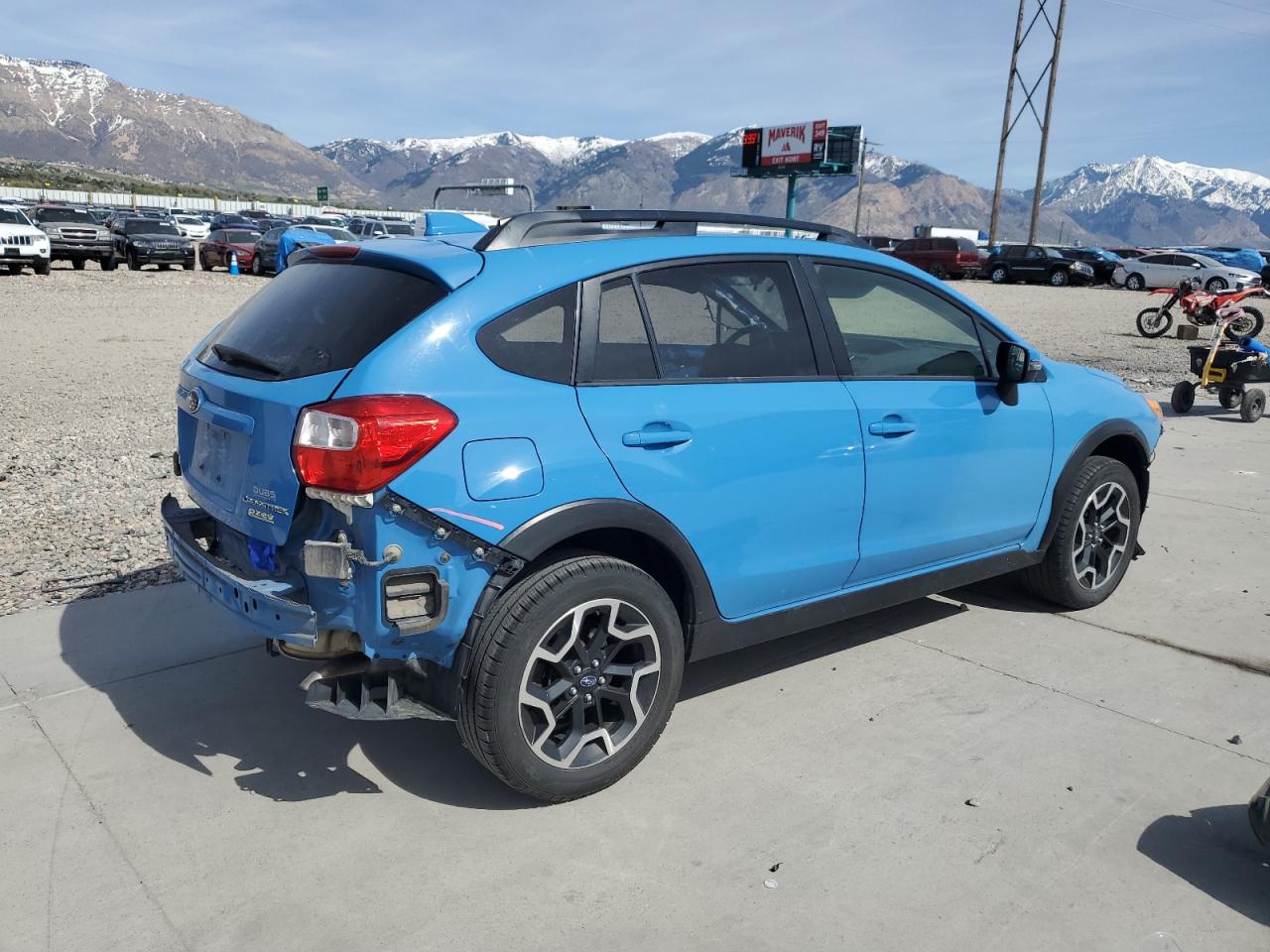 2016 Subaru Crosstrek Limited vin: JF2GPAKC5GH230105