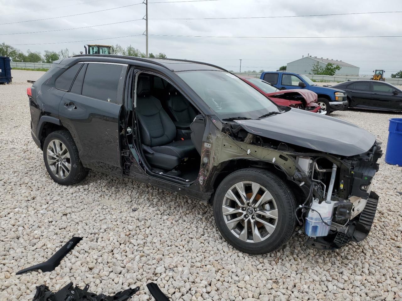 2T3C1RFV8LC040152 TOYOTA RAV4 2020