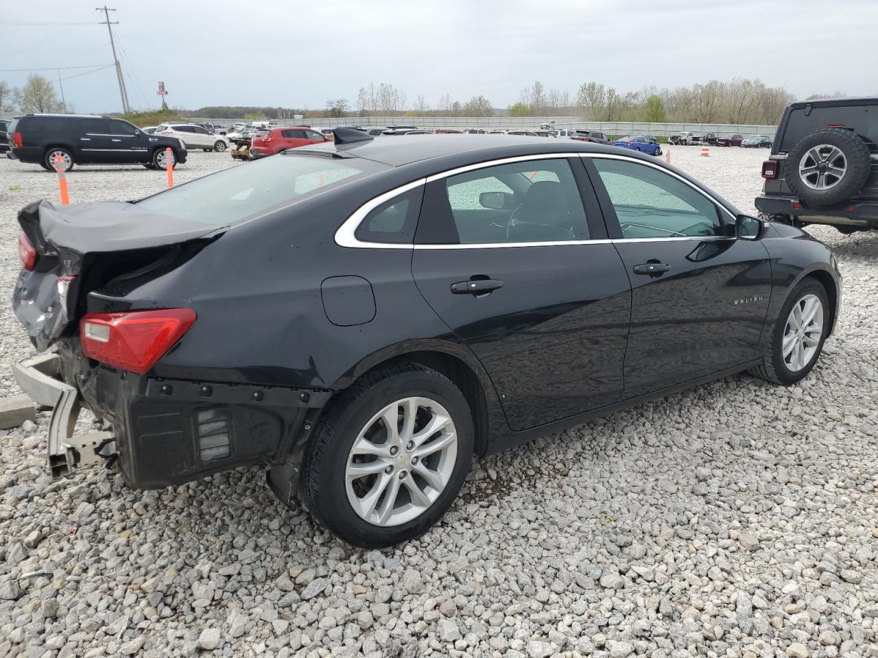 2018 Chevrolet Malibu Lt vin: 1G1ZD5ST1JF102107