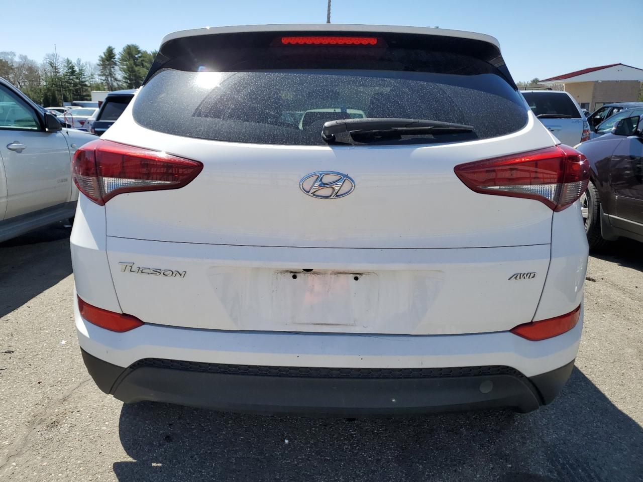 KM8J2CA4XJU747547 2018 Hyundai Tucson Se