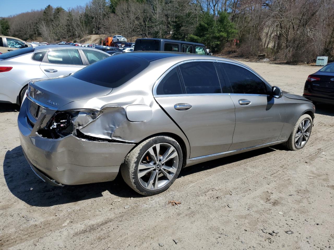 55SWF8EB7KU304382 2019 Mercedes-Benz C 300 4Matic