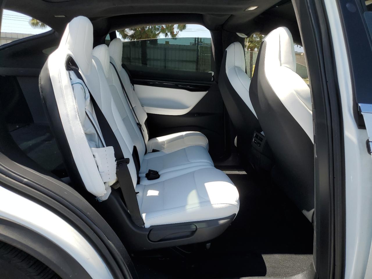 5YJXCAE27KF183813 2019 Tesla Model X