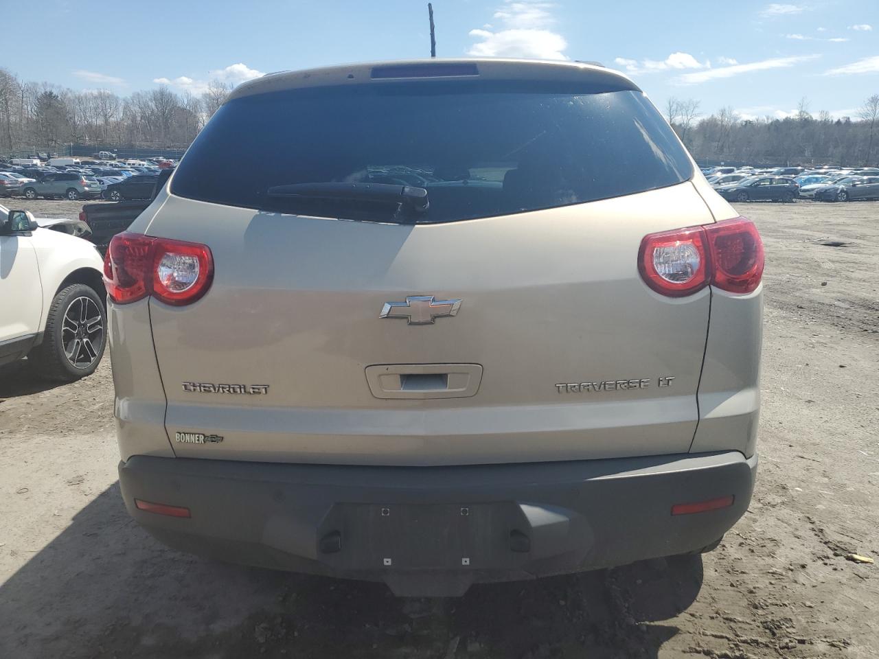 1GNKVGEDXCJ322892 2012 Chevrolet Traverse Lt