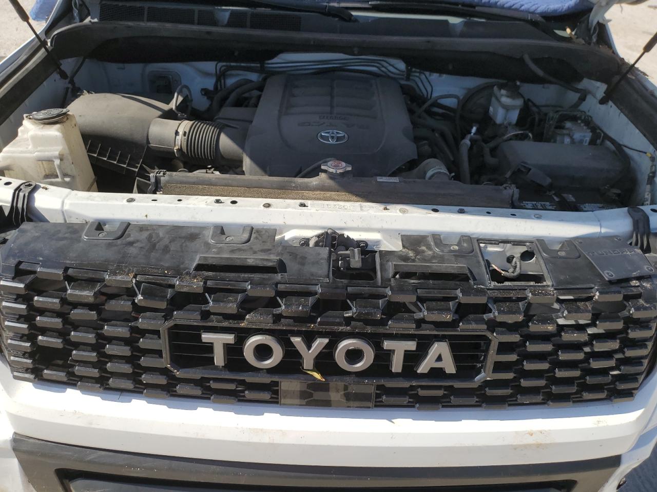 5TFDY5F1XKX864359 2019 Toyota Tundra Crewmax Sr5