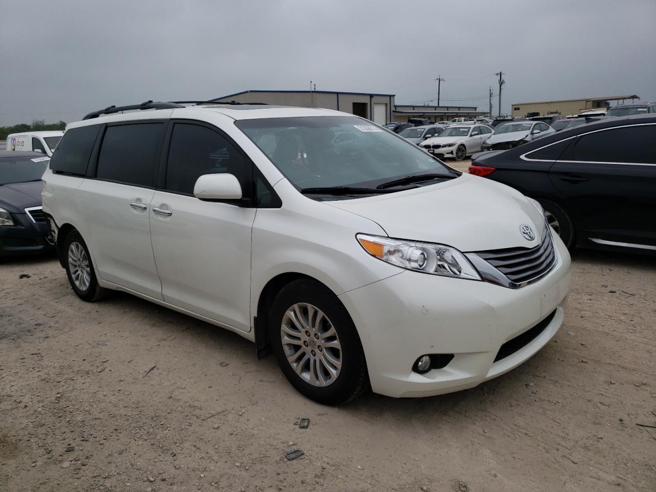 5TDYK3DC7FS652915 2015 Toyota Sienna Xle/Limited