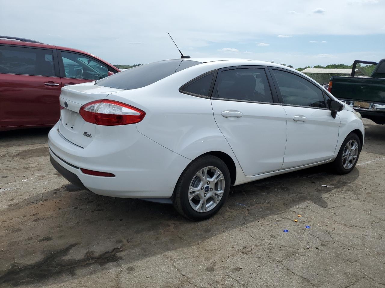 3FADP4BJ2EM177430 2014 Ford Fiesta Se