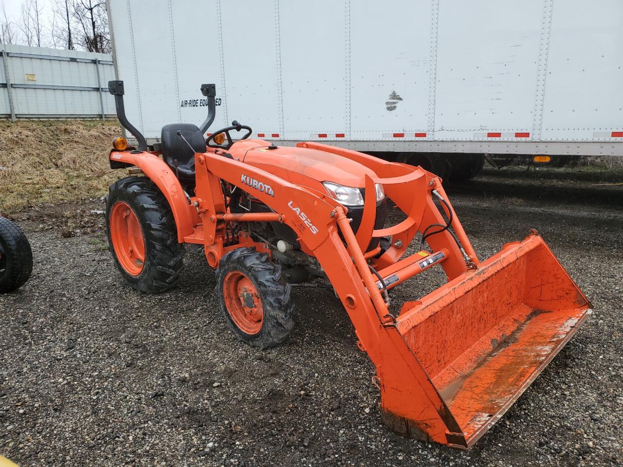 Lot #2990916329 2017 KUBO TRACTOR