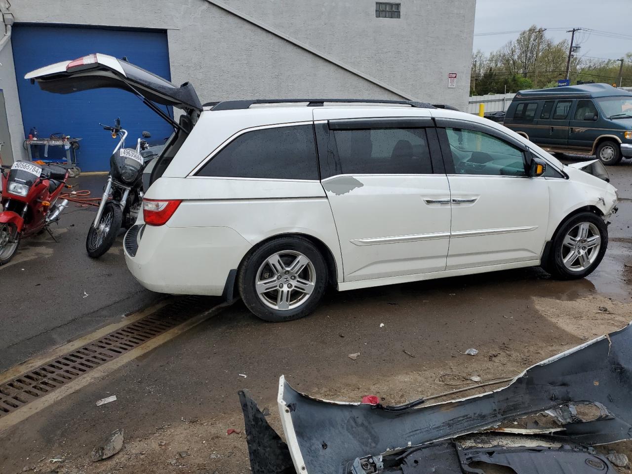 2012 Honda Odyssey Touring vin: 5FNRL5H90CB134771