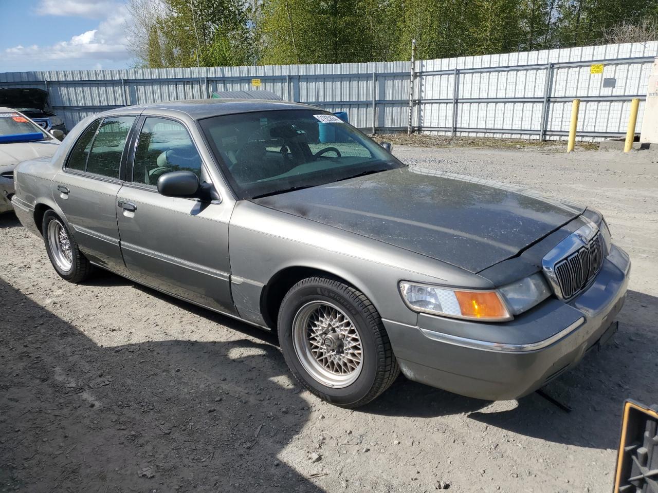 2MEFM75W0YX714422 2000 Mercury Grand Marquis Ls