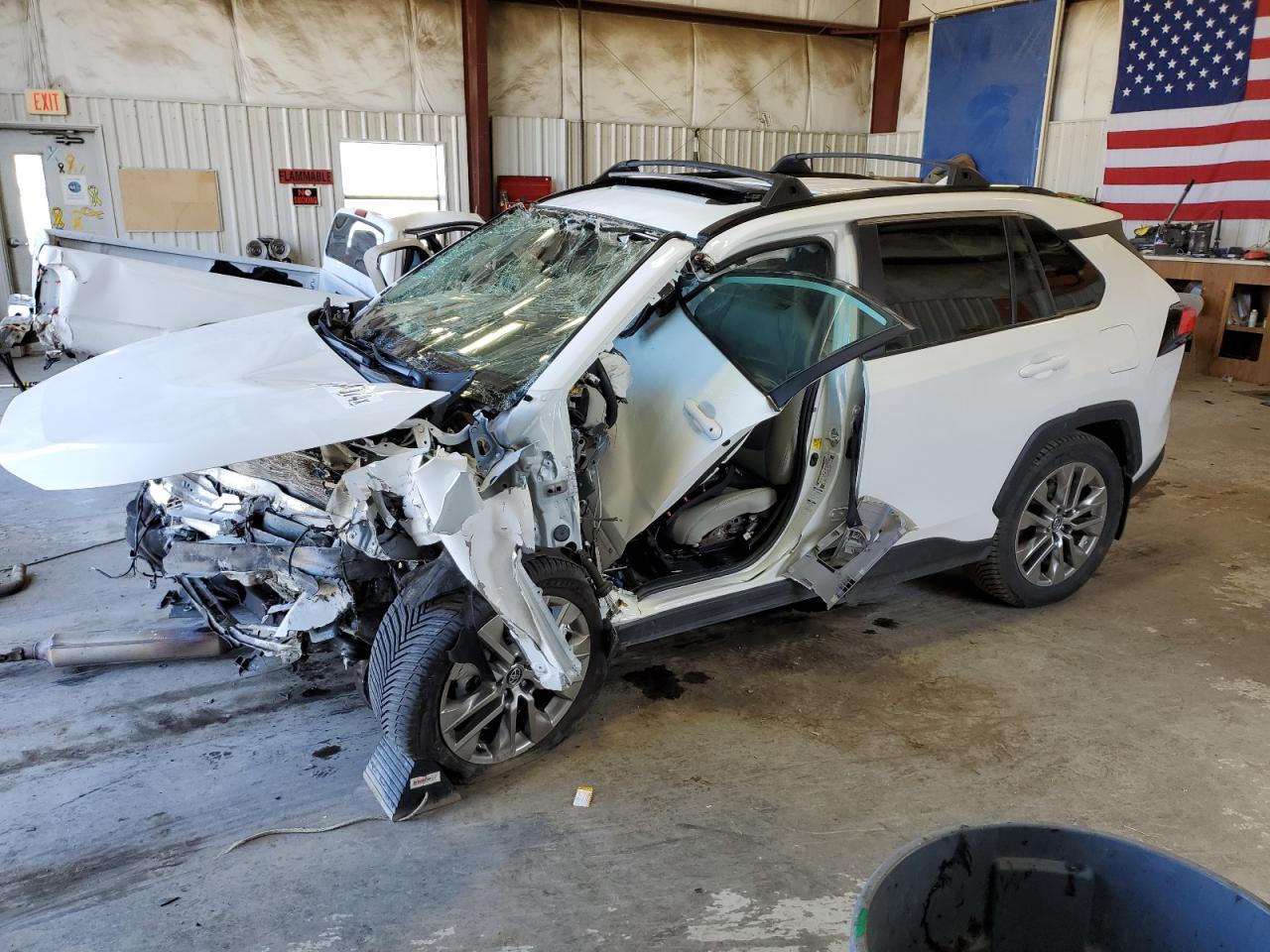 2T3A1RFV3LC133975 2020 Toyota Rav4 Xle Premium 2T3A1RFV3LC133975 2020 Toyota Rav4 Xle Premium