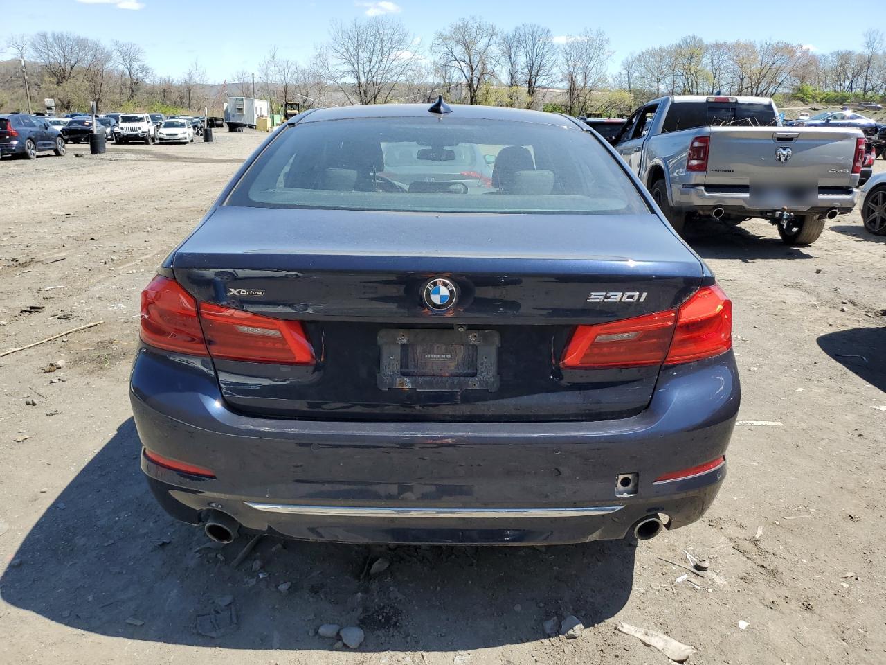 WBAJA7C51KWW04168 2019 BMW 530 Xi