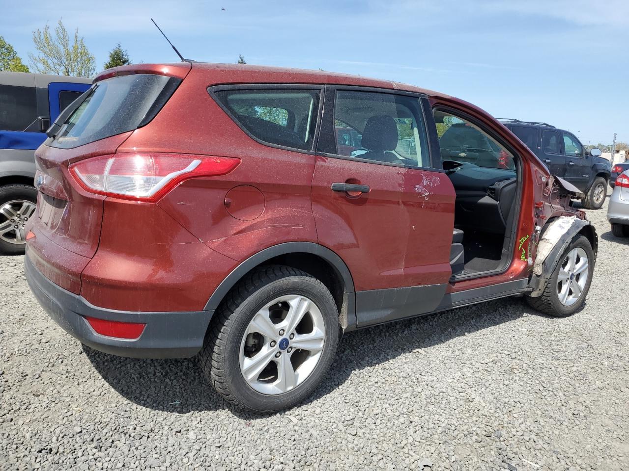 2015 Ford Escape S vin: 1FMCU0F71FUC13140