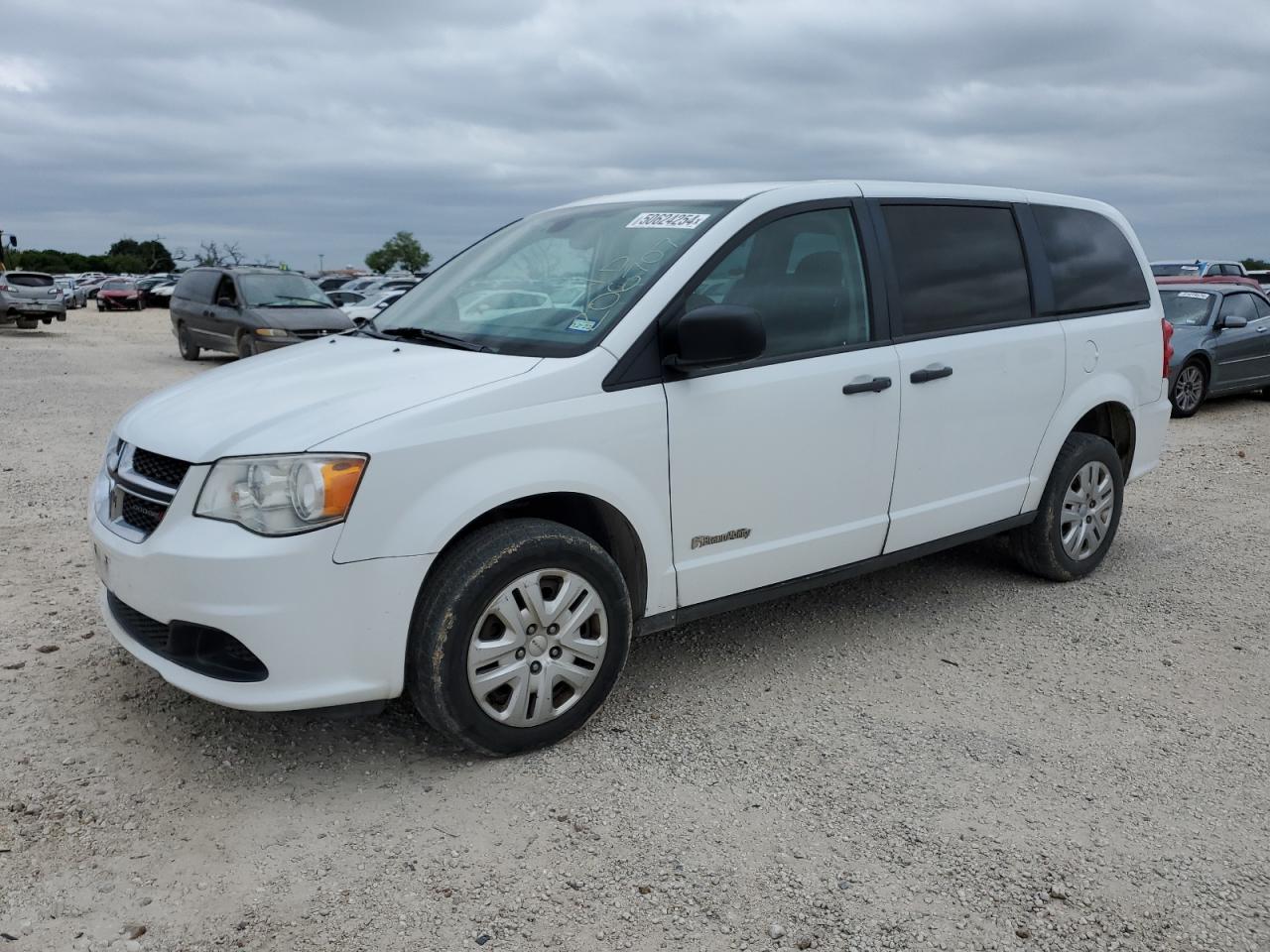 2C7WDGBG8KR526924 2019 Dodge Grand Caravan Se