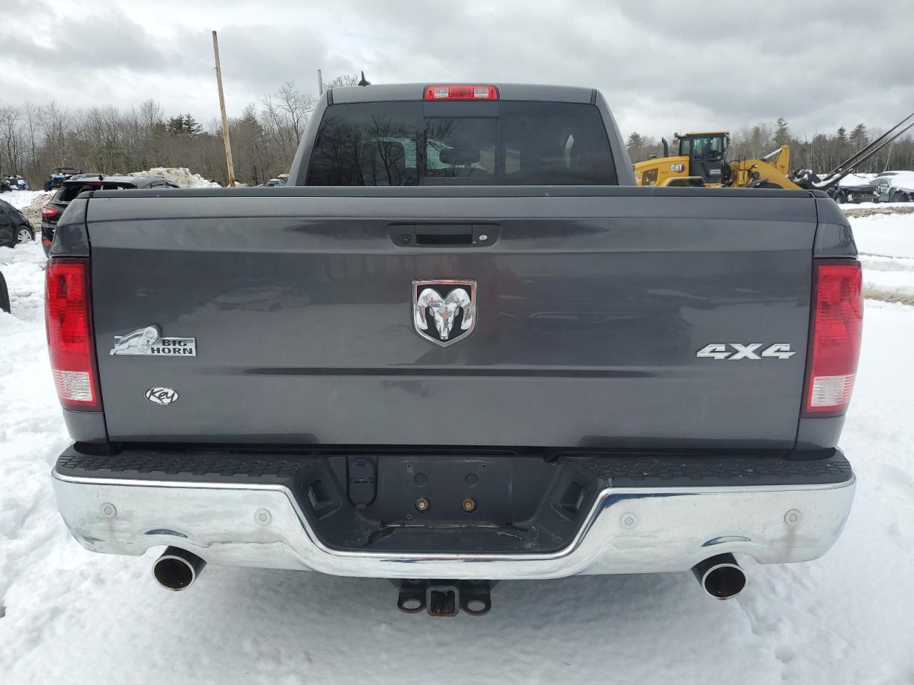 1C6RR7GT3HS815242 2017 Ram 1500 Slt