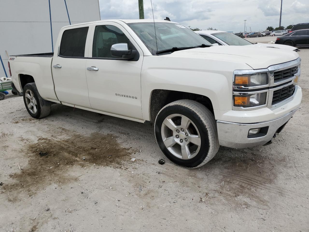 2014 Chevrolet Silverado K1500 Lt vin: 3GCUKREC8EG456799