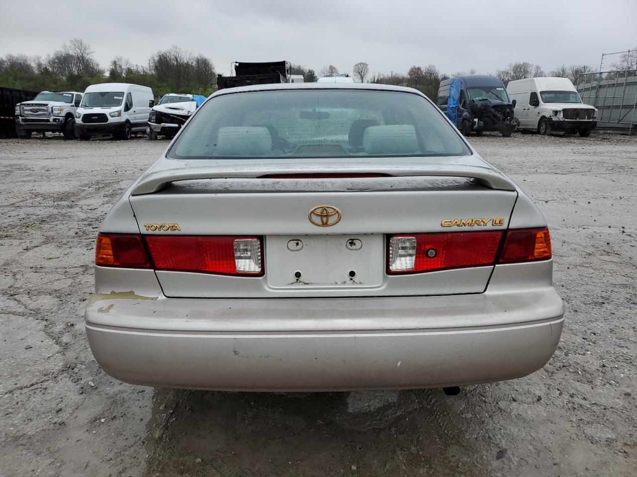 4T1BG22K2YU701122 2000 Toyota Camry Ce