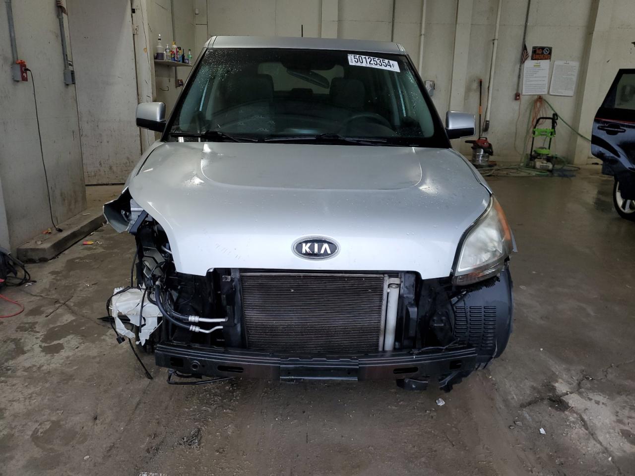 KNDJT2A28B7705291 2011 Kia Soul +