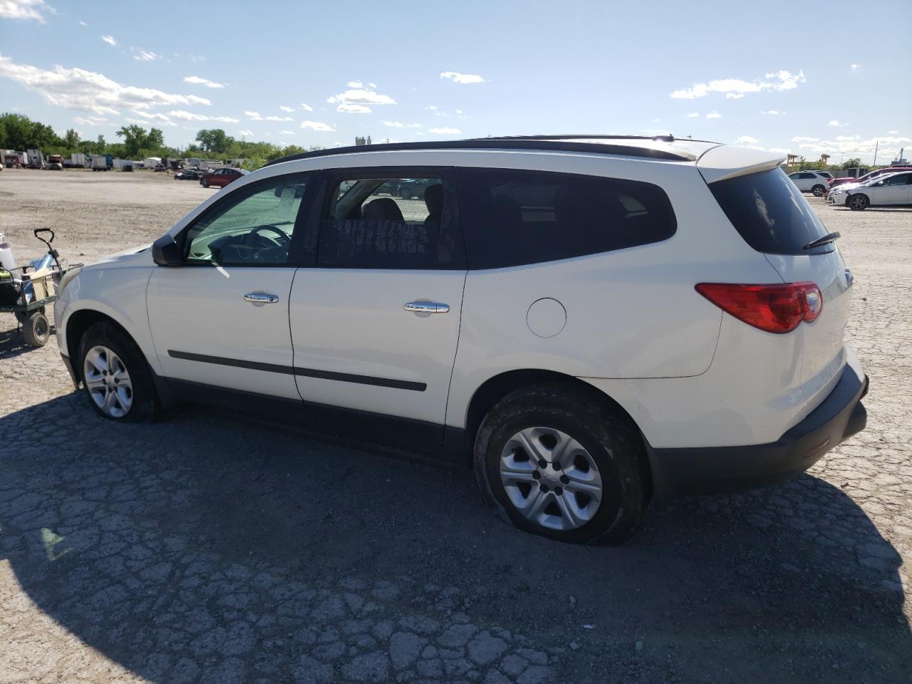 2012 Chevrolet Traverse Ls vin: 1GNKREED7CJ305136