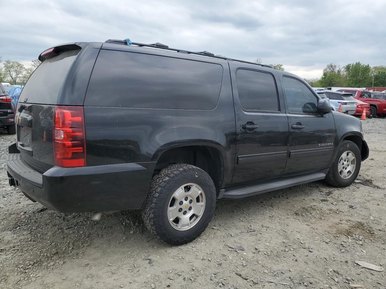 1GNSCHE09ER239774 2014 Chevrolet Suburban C1500 Ls