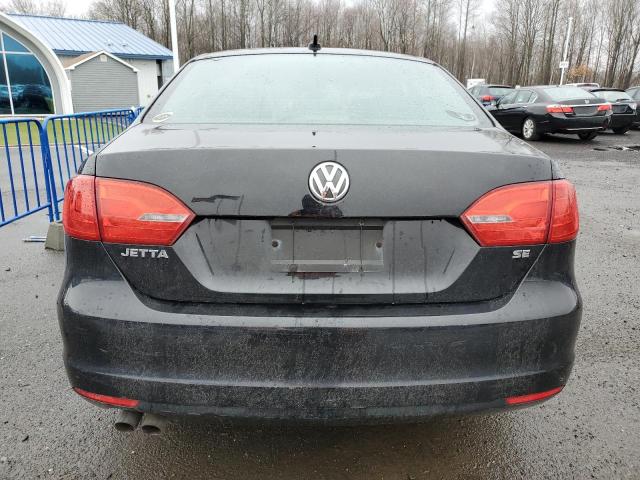 Седани VOLKSWAGEN JETTA 2014 Чорний