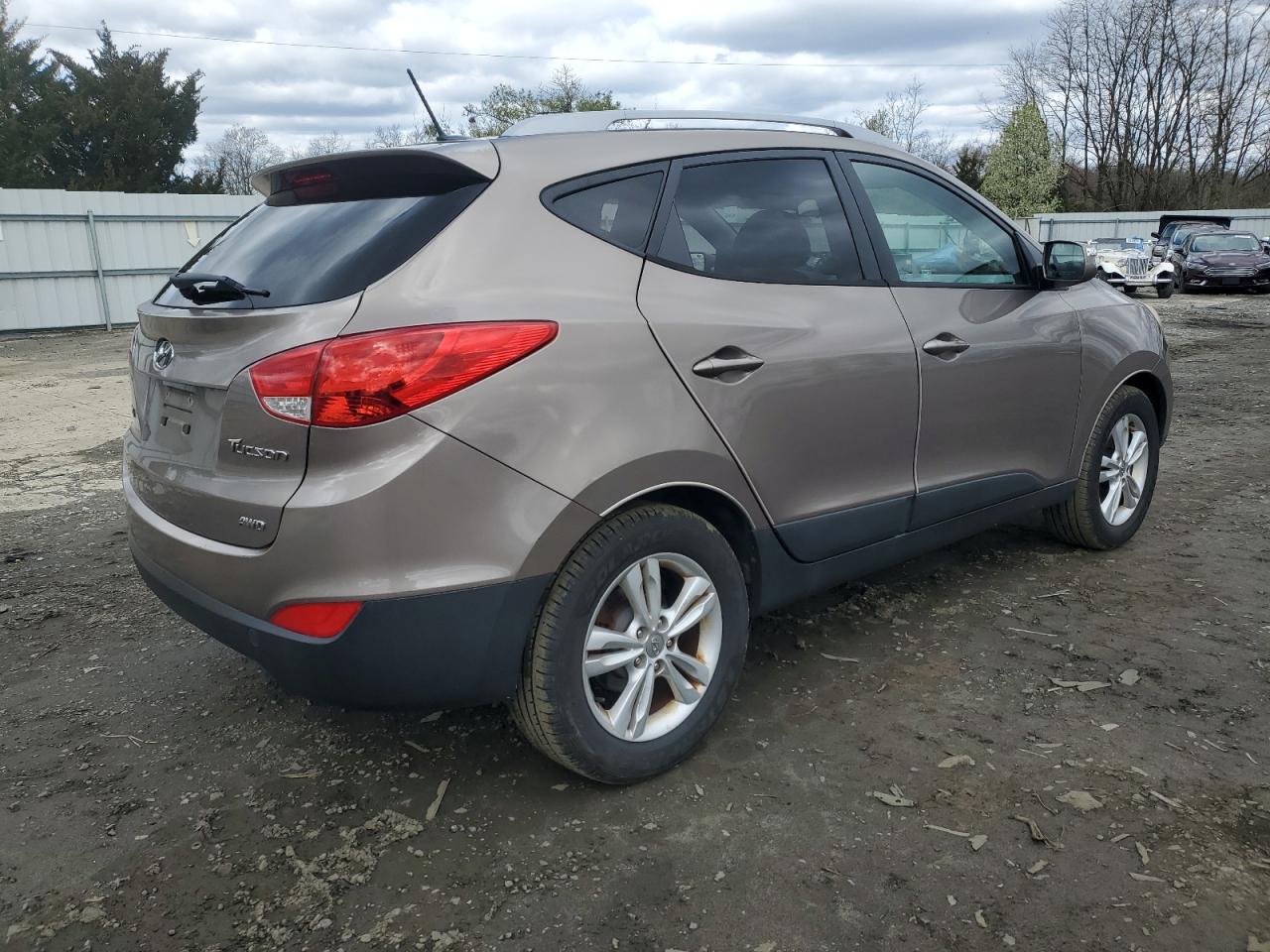 KM8JUCAC7DU697311 2013 Hyundai Tucson Gls