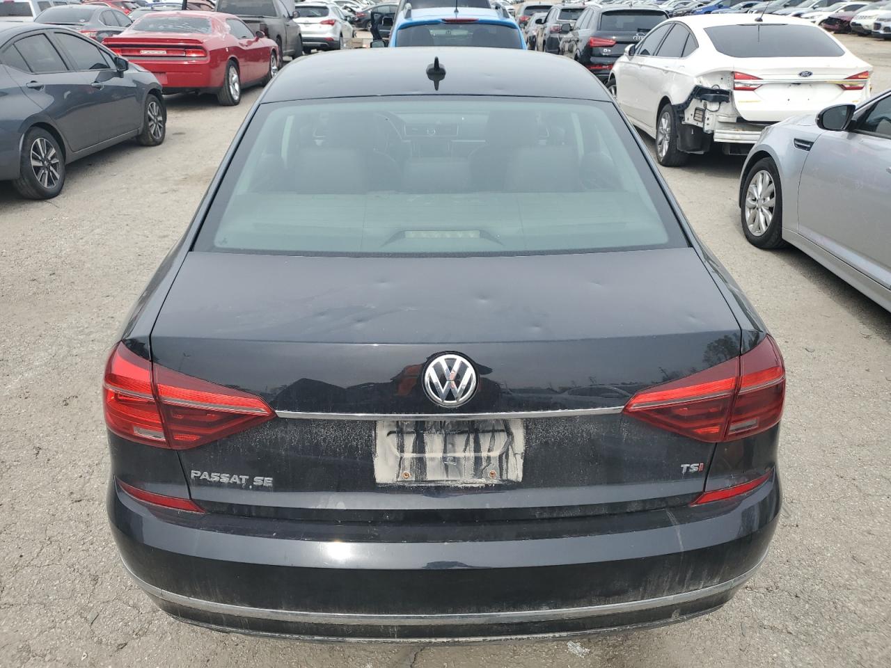 1VWBT7A34HC047444 2017 Volkswagen Passat Se