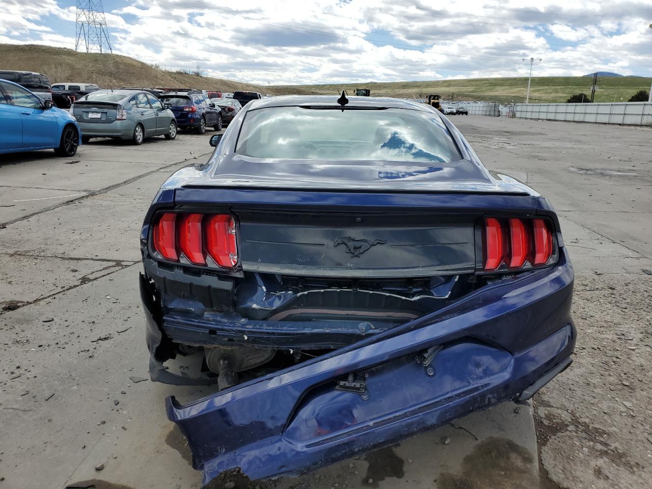 2020 Ford Mustang vin: 1FA6P8TH1L5141825