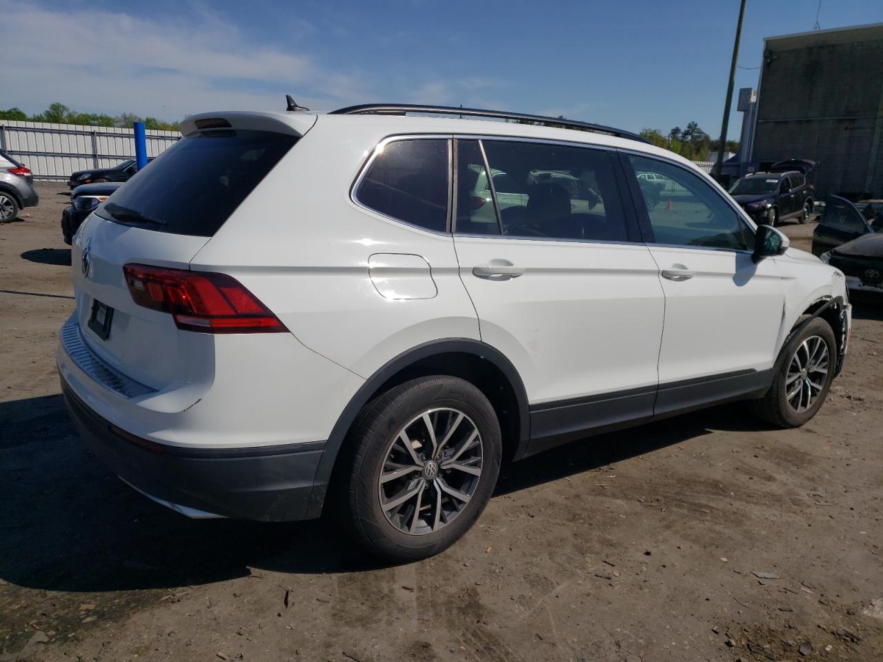 3VV3B7AX5KM080859 2019 Volkswagen Tiguan Se